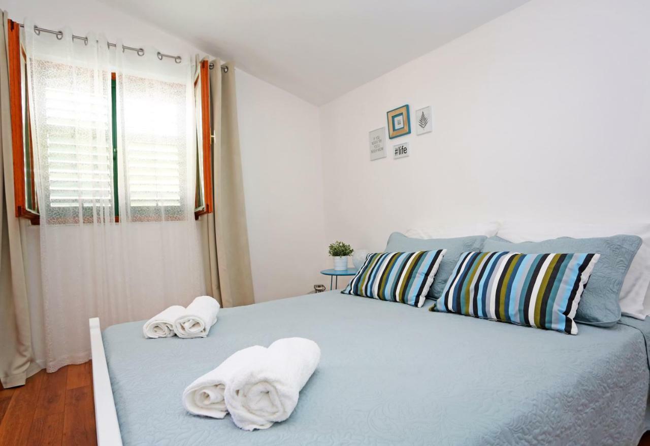 Apartments Tona Zaboric Exterior foto